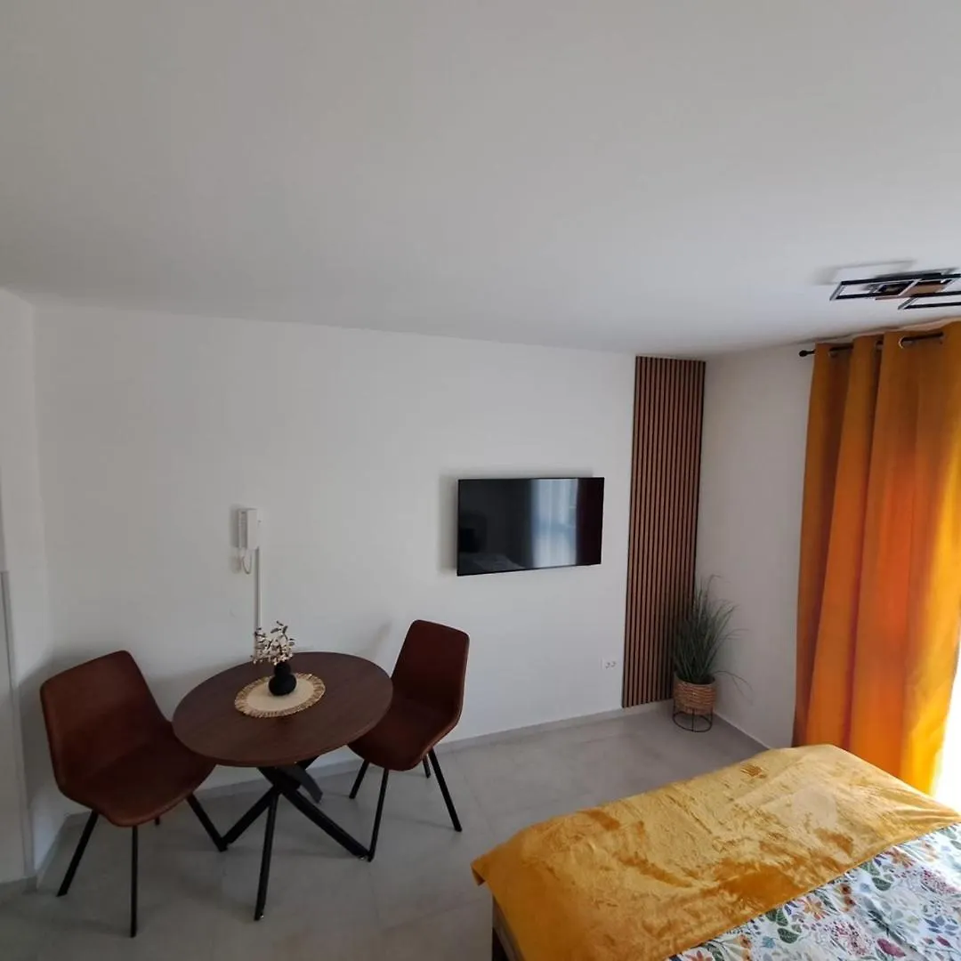 Porec Center New Studio Apartment 300 Meters From The Sea